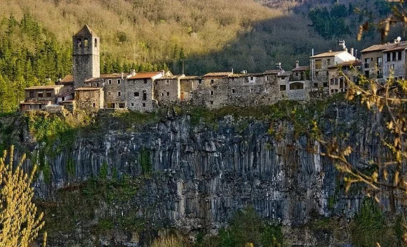 PUEBLOS CON ENCANTO CATALUÑA