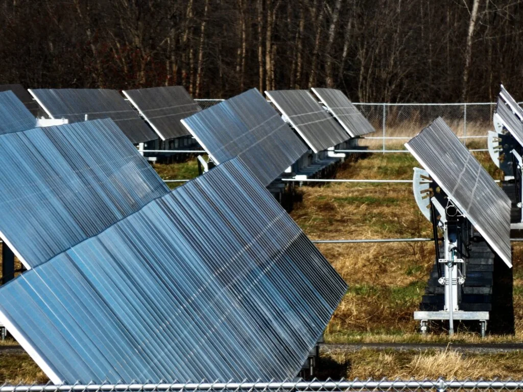 GENERADOR SOLAR » Qué es, Usos GENERADOR SOLAR. foto por Envato.